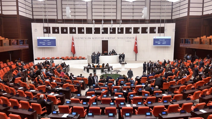 Tezkere Kabul Edildi Meclisten Fransa’Ya Karşı Bildiri!