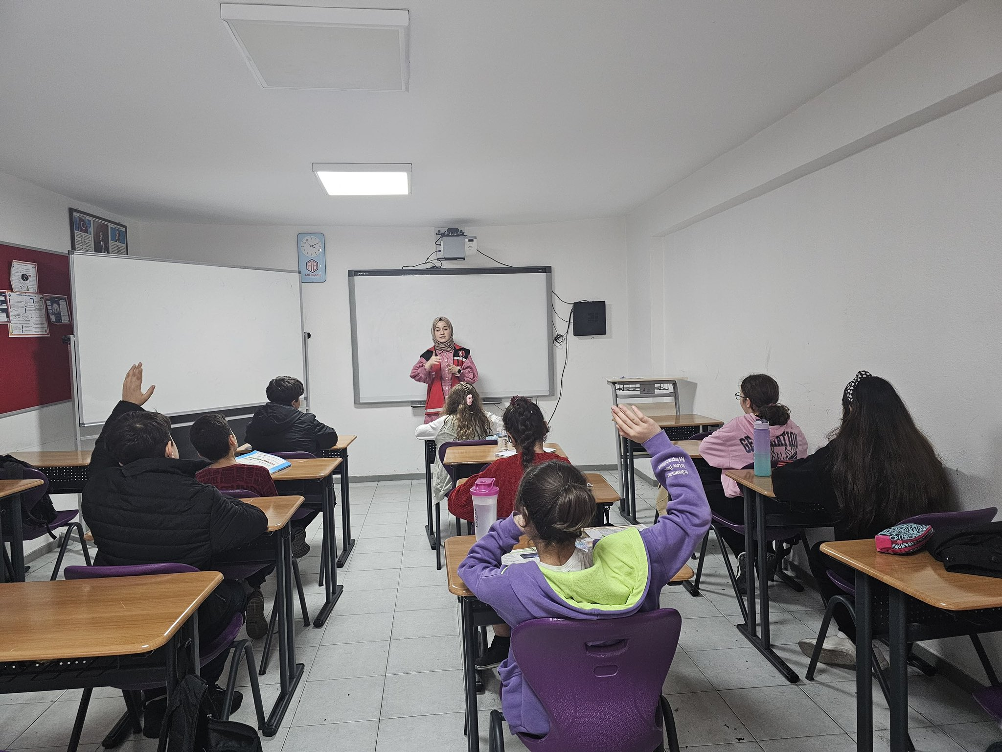 Siirtli Öğrencilere Teknoloji Bağımlılığı Eğitimi | Siirt Olay Haber