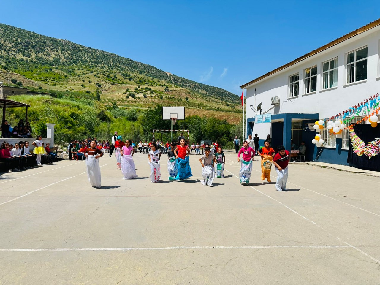 Siirt’te Çocuk Oyunları Etkinliği | Siirt Olay Haber