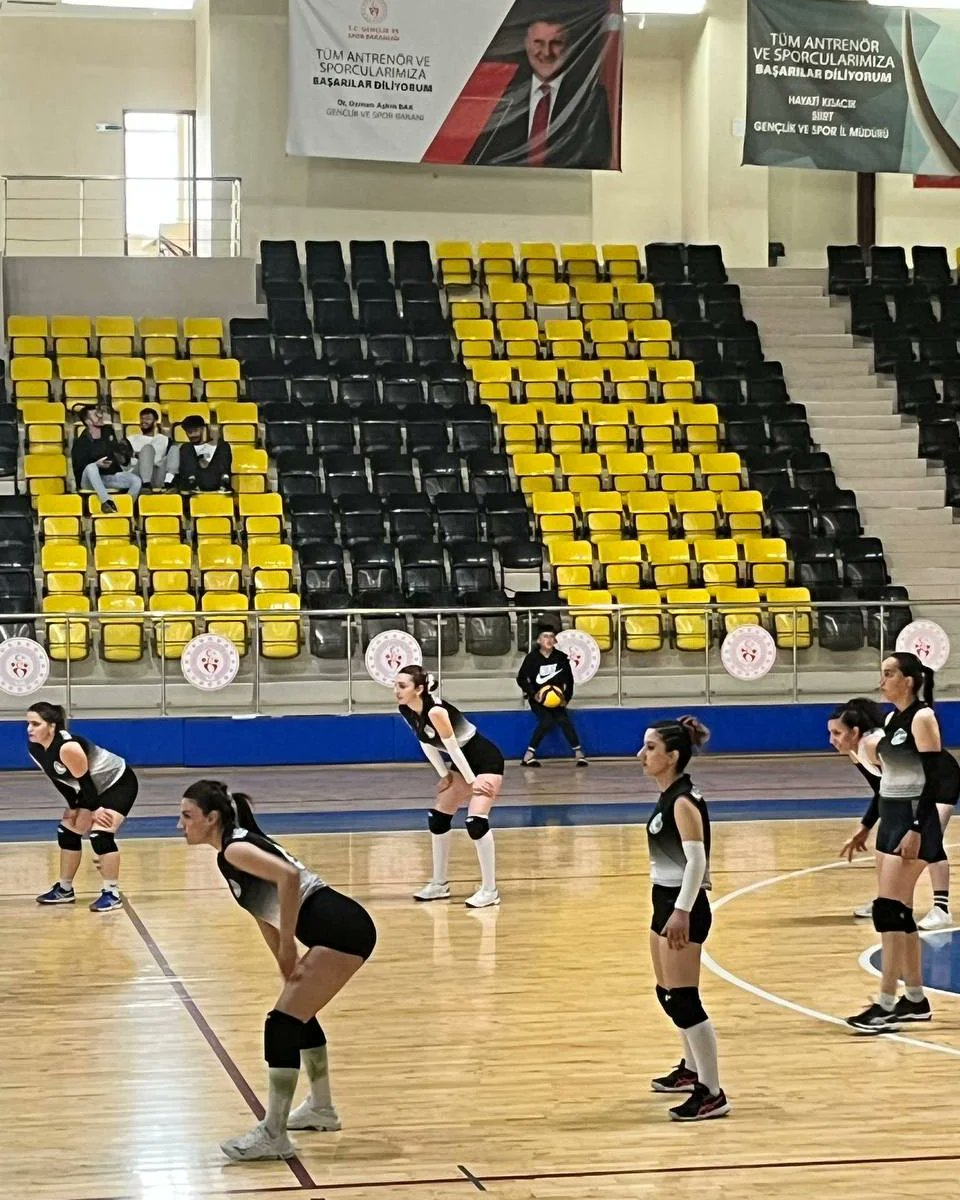 Hakkarili Sporcular Siirt’te Düzenlenen Turnuvada 2. Lige Yükseldi | Siirt Olay Haber