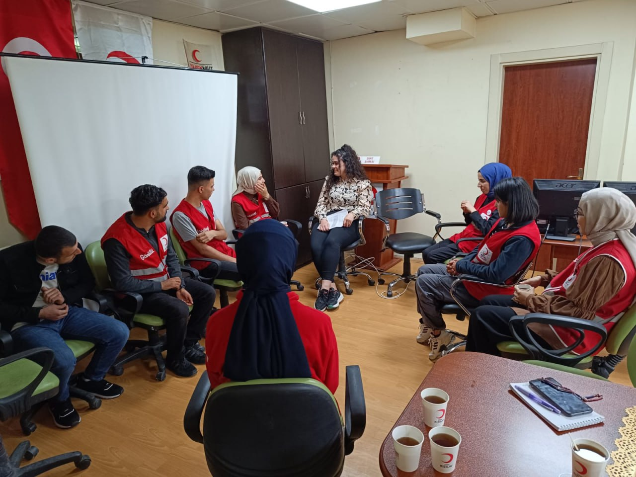 Siirt Kızılay Gönüllüleri Grup Terapisine Devam Ediyor | Siirt Olay Haber