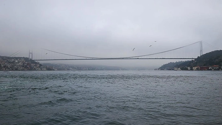 İstanbul Boğazı’Nda Gemi Trafiği Yarış Nedeniyle Çift Yönlü Askıya Alındı