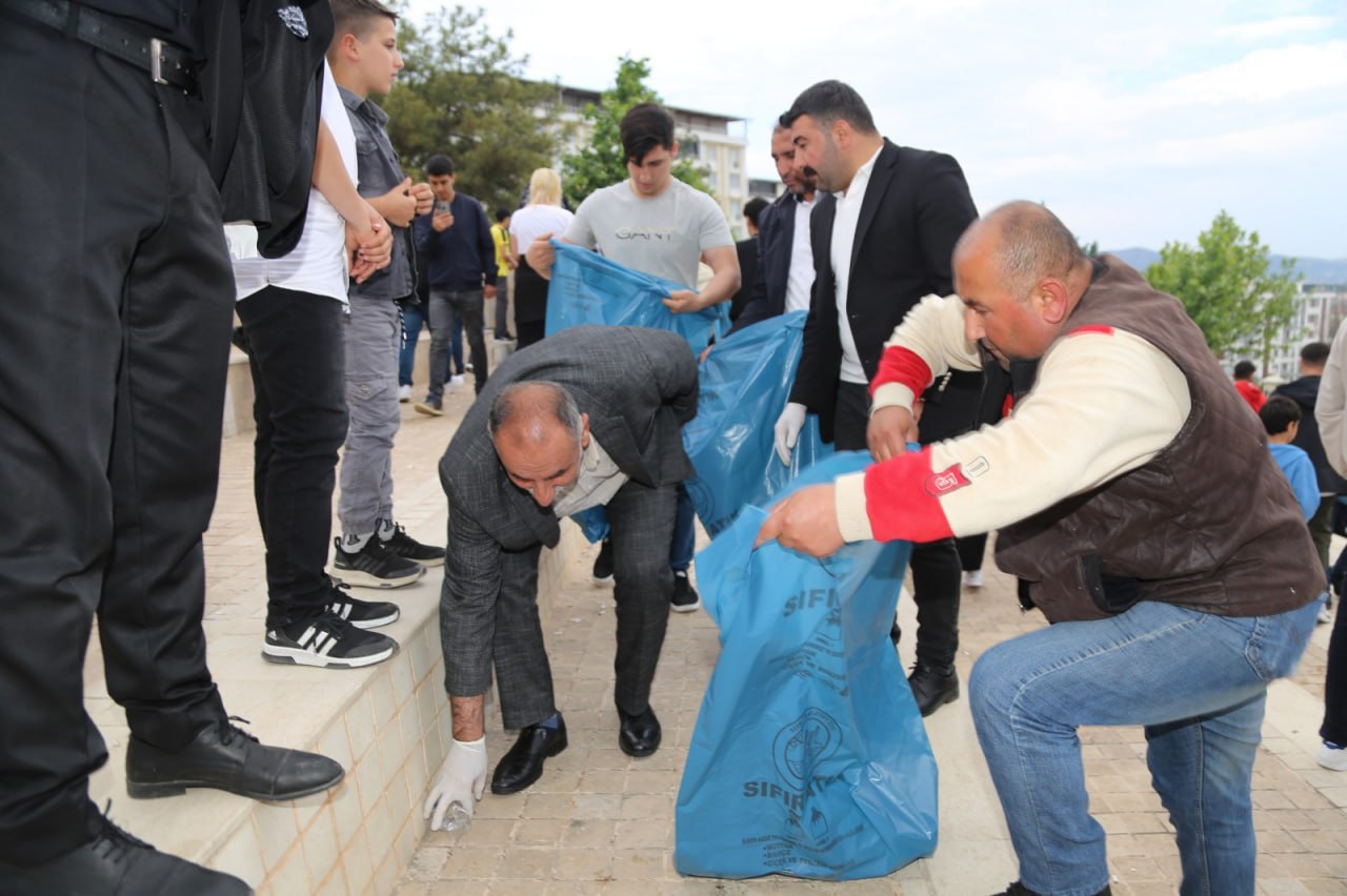 Siirtli Gençler Amedspor Maçını Dev Ekrandan İzledi | Siirt Olay Haber