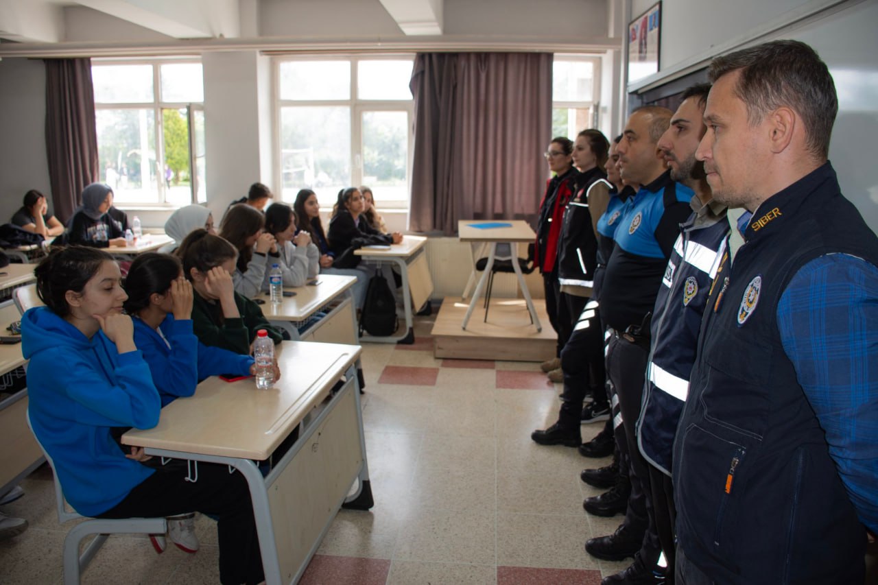 Siirt’te Öğrencilere Trafik Eğitimi Verildi | Siirt Olay Haber