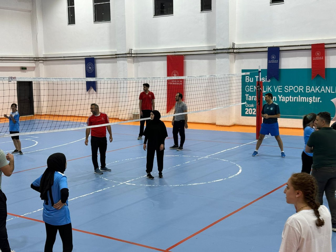 Siirt’te Çocuk Evleri Koordinasyon Merkezi'nde Voleybol Heyecanı | Siirt Olay Haber