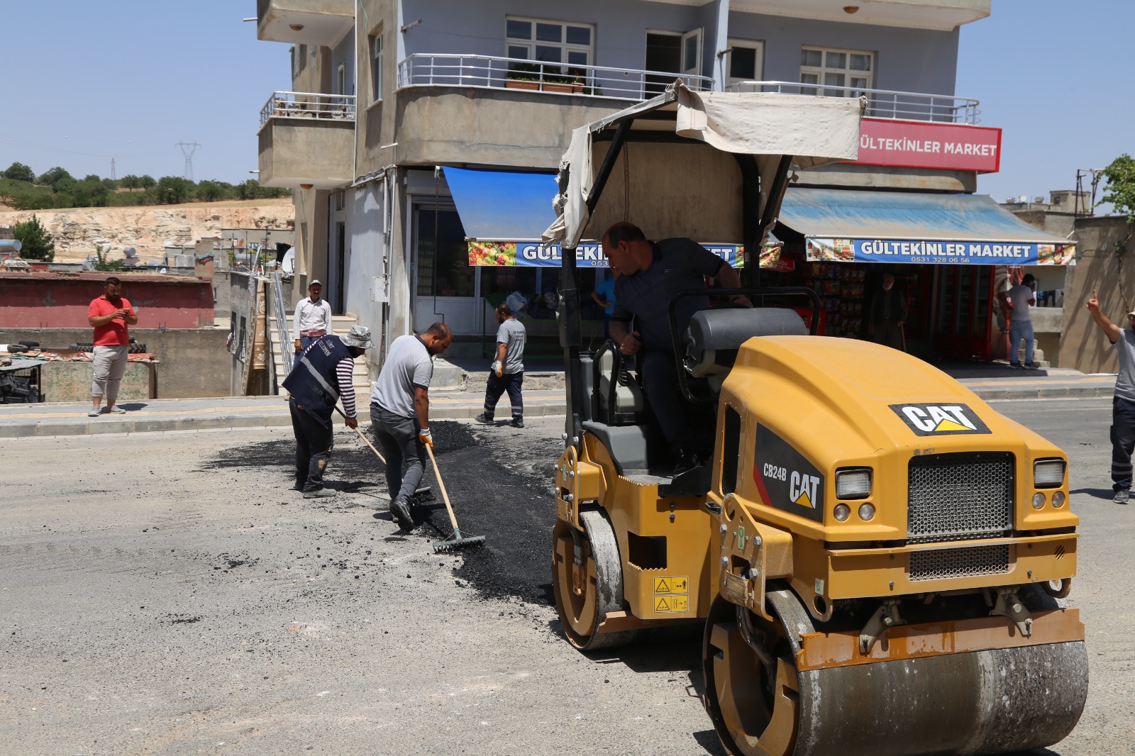 Siirt Belediyesi Asfalt Yama Çalışmaları Aralıksız Sürüyor