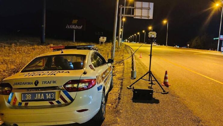 Kayseri Trafiği Yerli Ve Milli Sistem Olan ”Medar Mobil Hız Tespit Sistemi” İle Trafik Denetleniyor