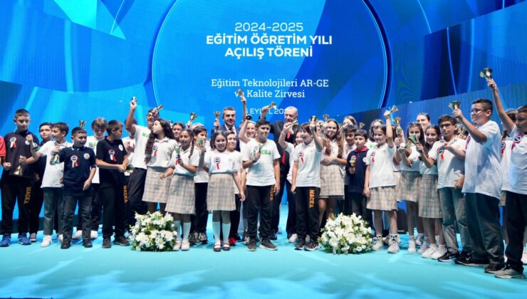 Cumhurbaşkani Erdoğan Ve Bakan Teki̇n, 2024-2025 Eği̇ti̇m Öğreti̇m Yili Açiliş Töreni̇ Ve Etak 24 Zi̇rvesi̇’Ne Katildi