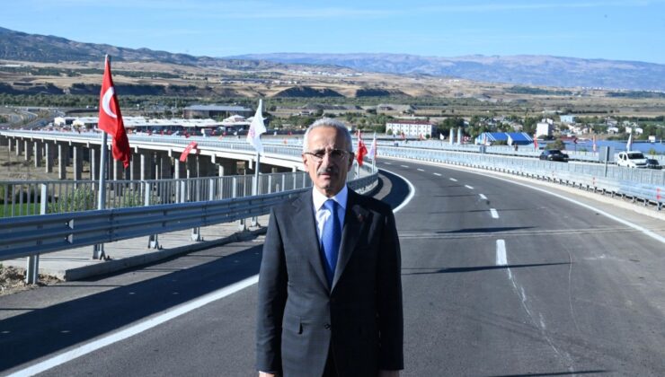 Genç Vi̇yadüğü İle Transi̇t Trafi̇k Nefes Aldi