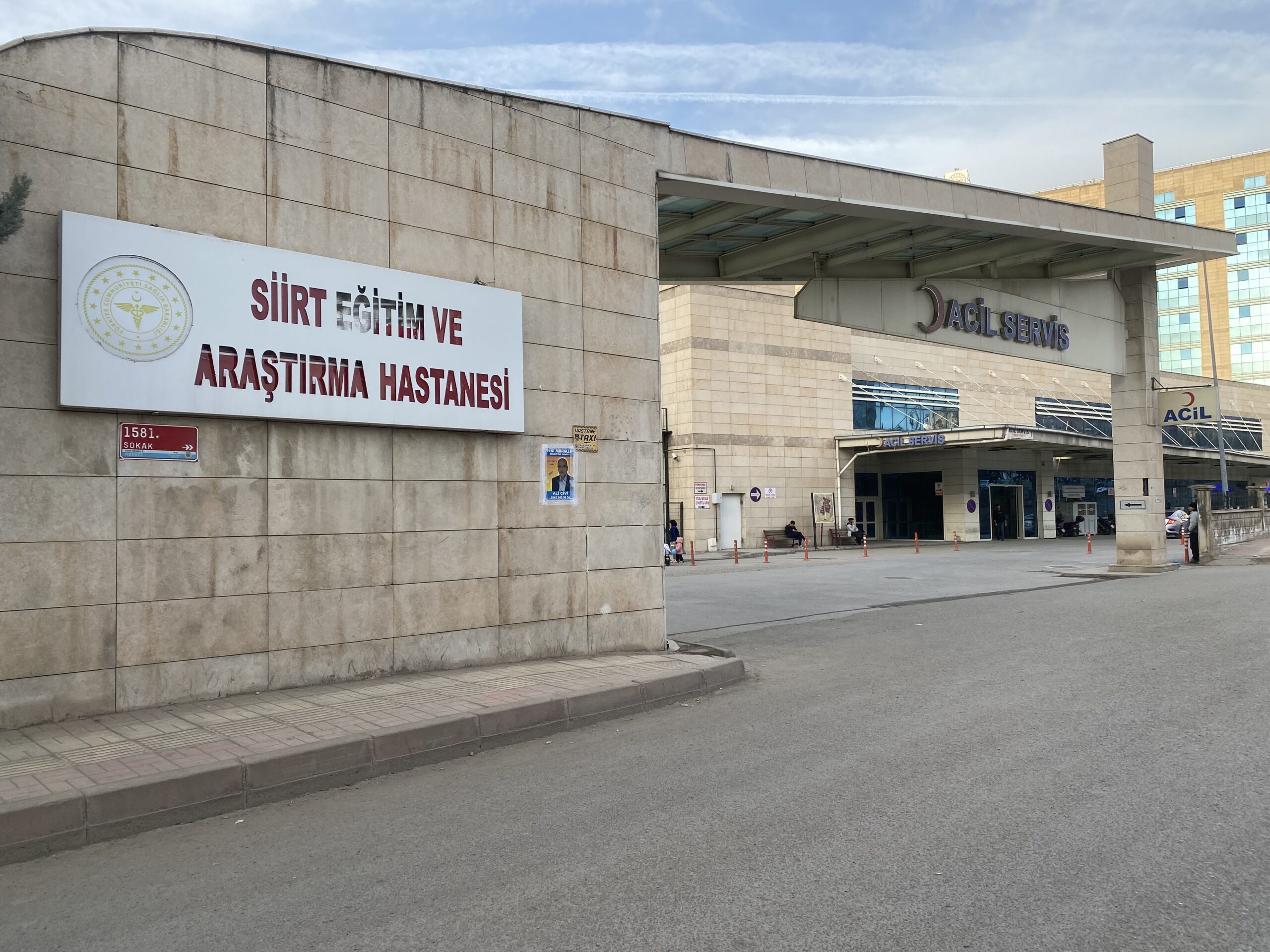 Siirt’te Trafik Kazası: 3 Yaşındaki Kız Çocuğu Araba Çarpması Sonucu Yaralandı