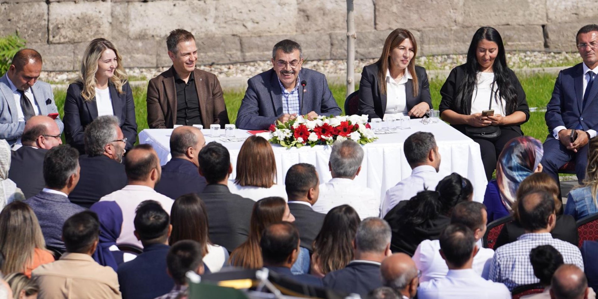 YENİ EĞİTİM ÖĞRETİM YILININ İLK “ÖĞRETMENLER ODASI BULUŞMALARI” KAYSERİ’DE YAPILDI