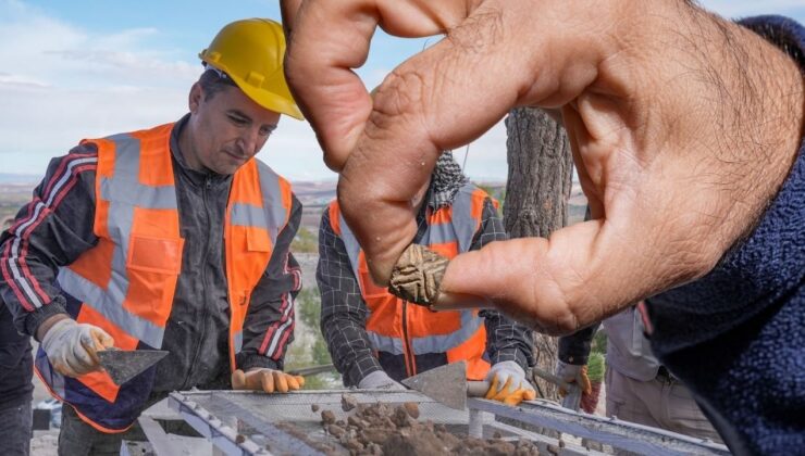 Diyarbakır Amida Höyük’Te Silindirik Mühür Bulundu