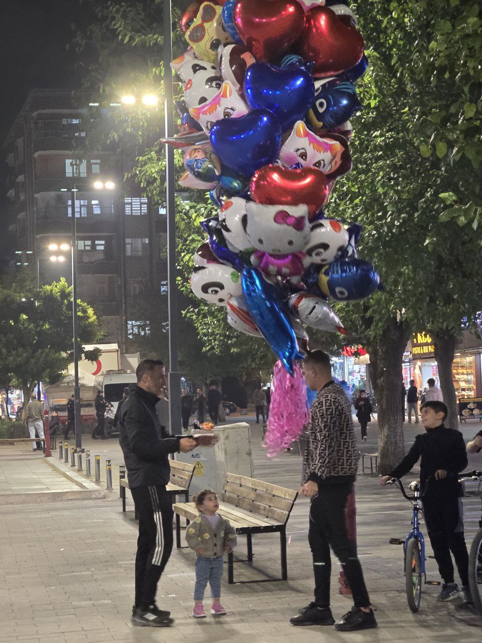 Siirt’te Baloncular Satış Rekoru Kırıyor