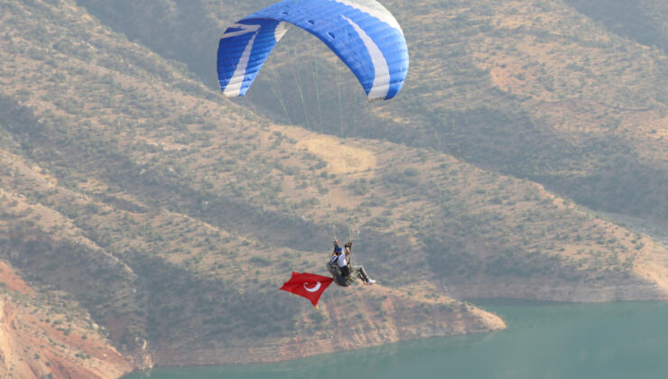 Siirt Semaları Yamaç Paraşütçülerini Ağırlıyor