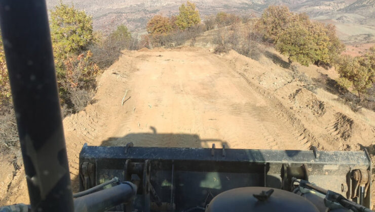 Siirt’in Kurtalan İlçesinde Yol Genişletme Ve Yeni Yol İnşa Çalışması