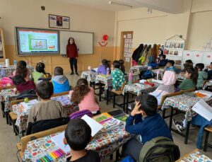 Siirt İl Sağlık Müdürlüğü Okullarda Diyabet Eğitimleri Devam Ediyor