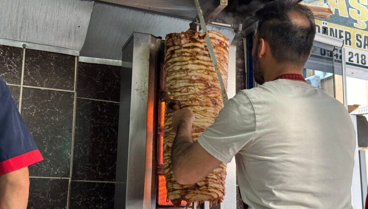 Siirtliler İçin Tavuk Döner Lüks Oldu