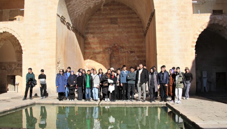 Dicle Elektrik Bursiyerleri Mardin Gezisinde Buluştu | Siirt Olay Haber