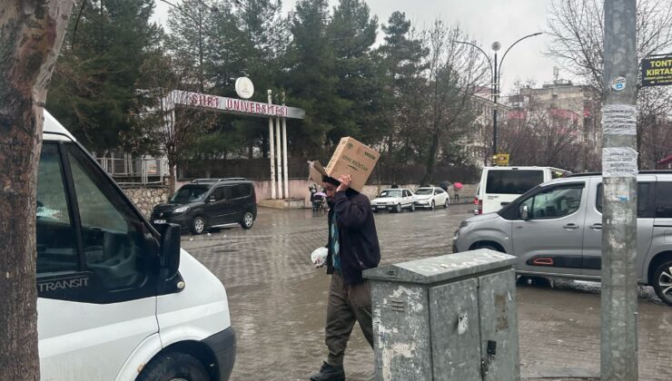 Siirt’te Aniden Yağmura Yakalanların Korunma Şekli Güldürdü