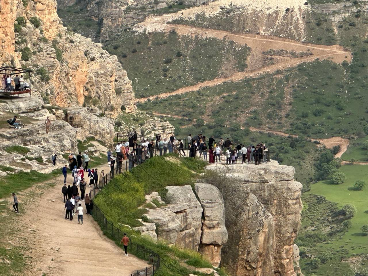 Siirtliler Şehrin Gürültüsünden Kaçıyor