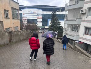 Siirt Çocukların Yağmura Özel Şemsiyeleri Görücüye Çıktı