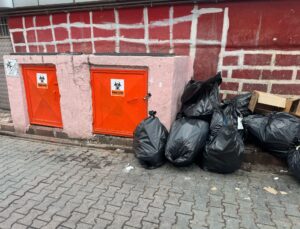 Siirt’te Özel Hastanenin Tıbbi Atıkları Tehlike Saçıyor