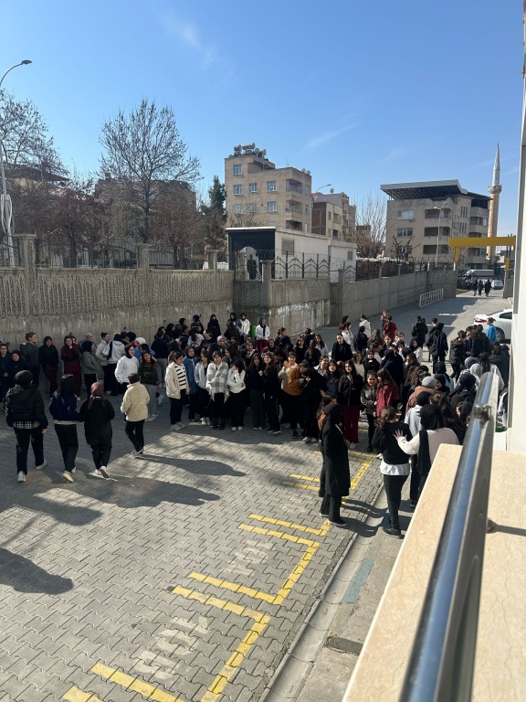 Siirt İl Geneli Deprem Tatbikatı Başarıyla Gerçekleşti